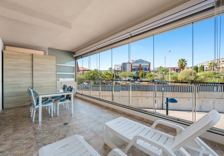 Resale - Apartment - Orihuela Costa - Los Dolses