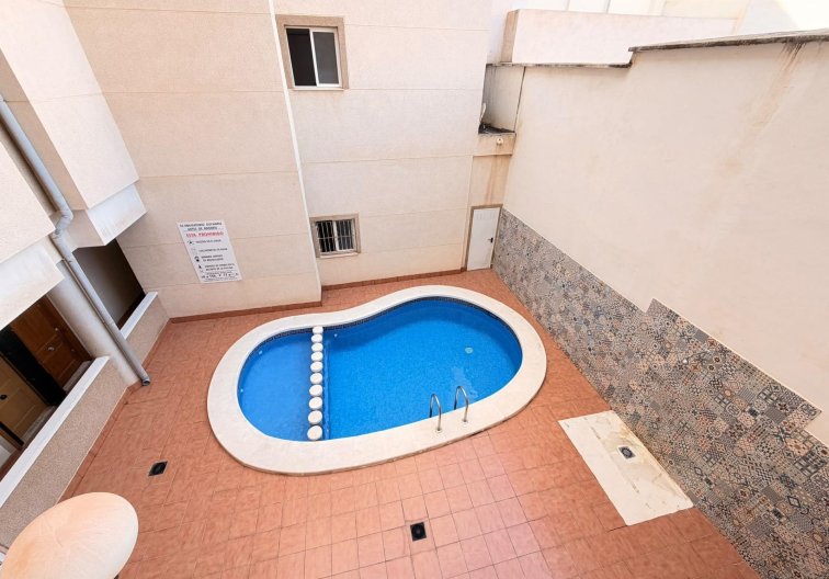Resale - Apartment - Torrevieja - Centro