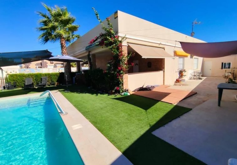 Herverkoop - villa - Torrevieja - Torreta Florida