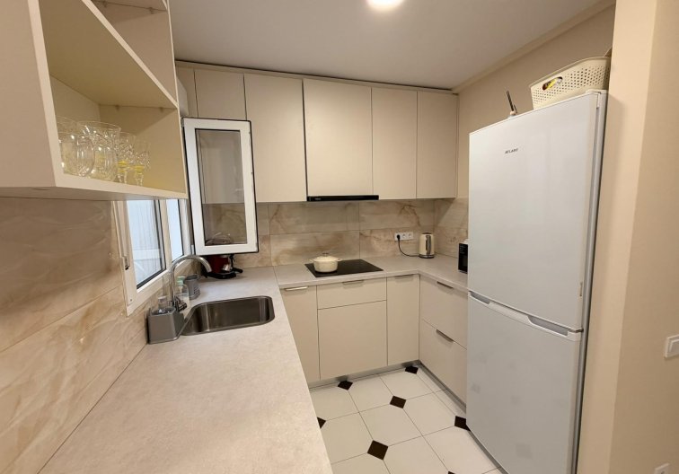 Resale - Apartment - Torrevieja - Centro