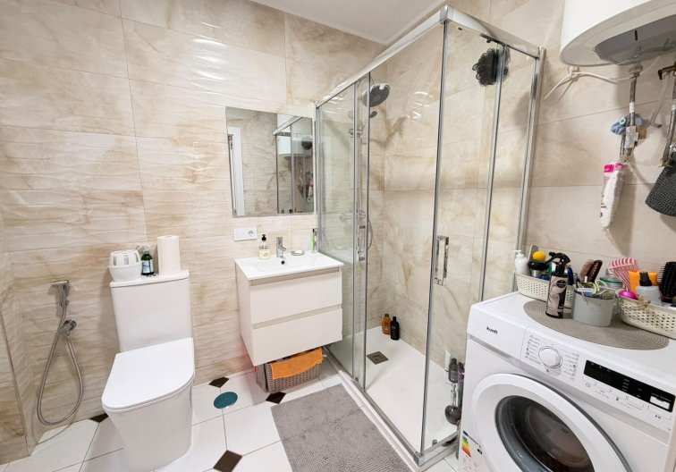 Resale - Apartment - Torrevieja - Centro
