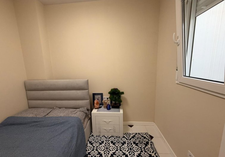 Resale - Apartment - Torrevieja - Centro