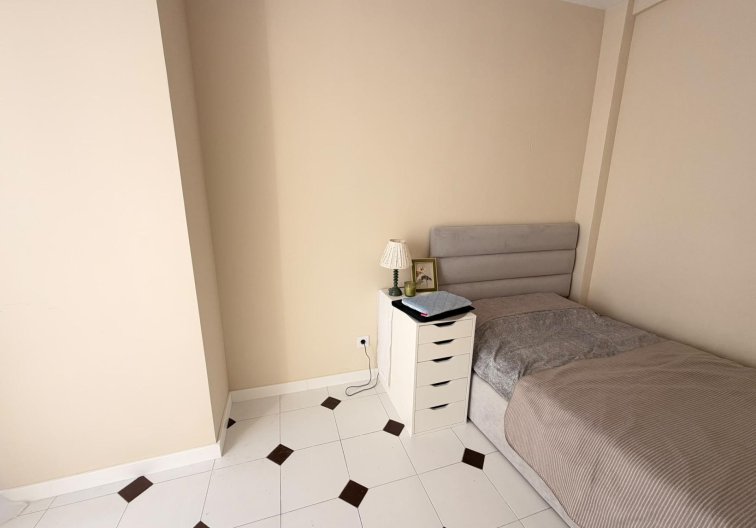 Resale - Apartment - Torrevieja - Centro