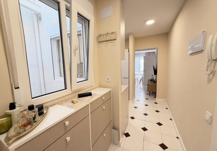 Resale - Apartment - Torrevieja - Centro
