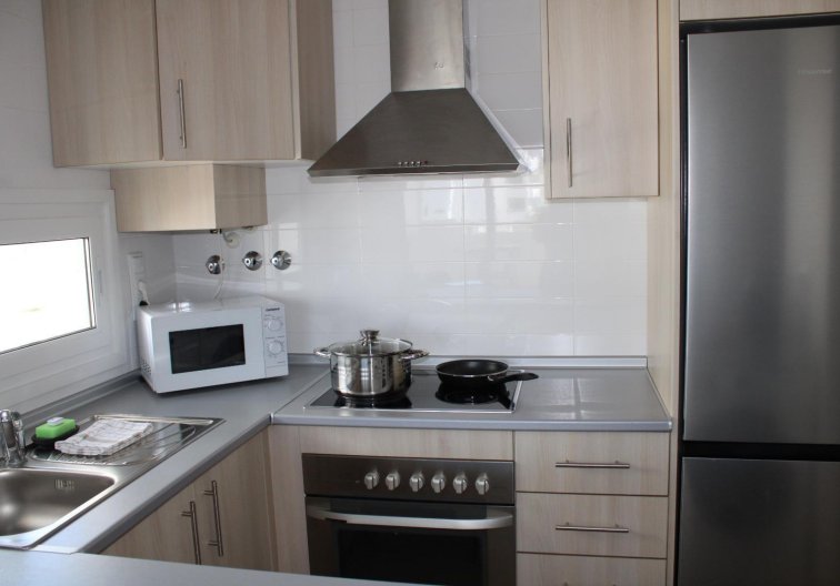 Segunda mano - Apartamento  - Roldan - Inland