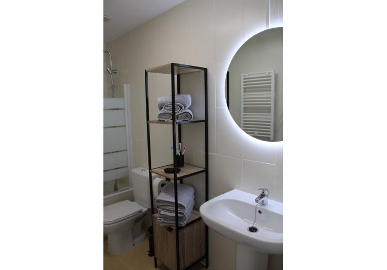Segunda mano - Apartamento  - Roldan - Inland