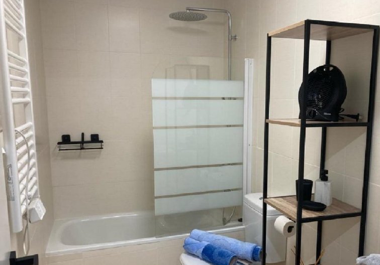 Segunda mano - Apartamento  - Roldan - Inland