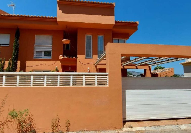 Resale - villa - Calpe - Costa Blanca