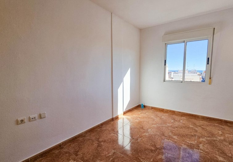 Resale - Apartment - Torrevieja - Centro