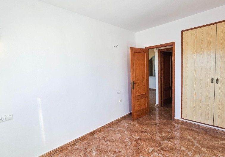 Resale - Apartment - Torrevieja - Centro