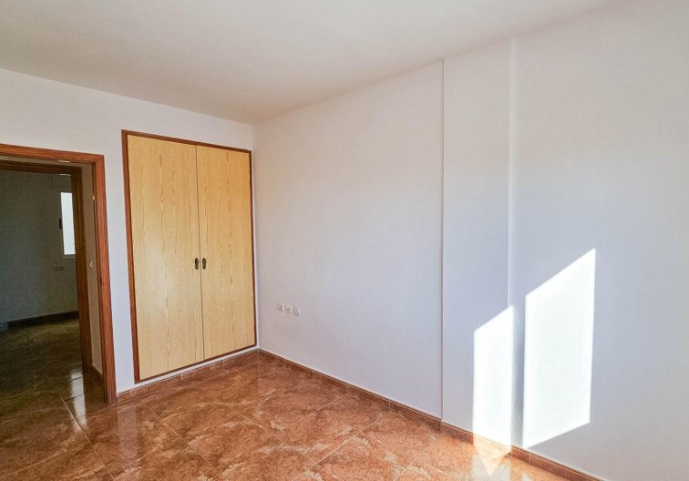 Resale - Apartment - Torrevieja - Centro