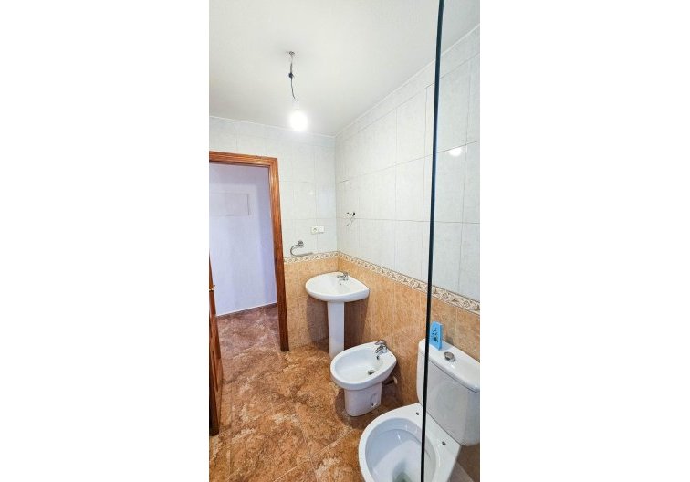 Resale - Apartment - Torrevieja - Centro