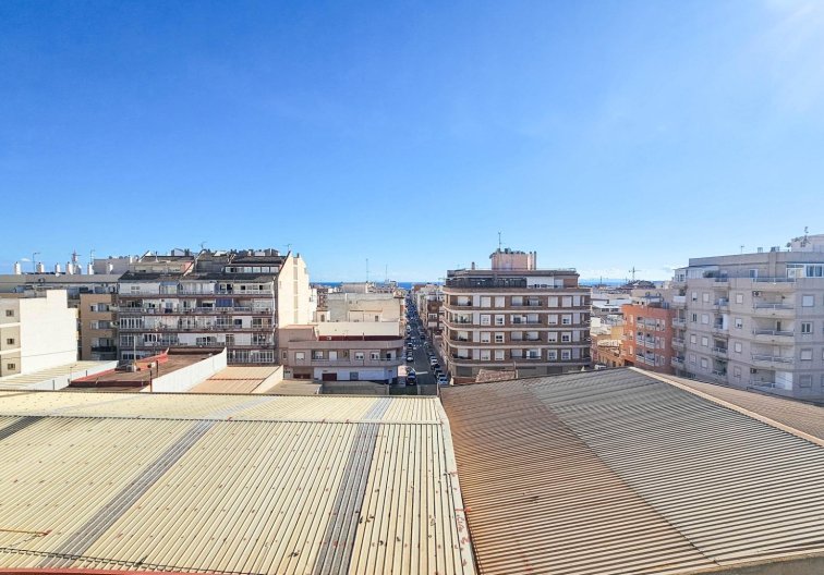Resale - Apartment - Torrevieja - Centro