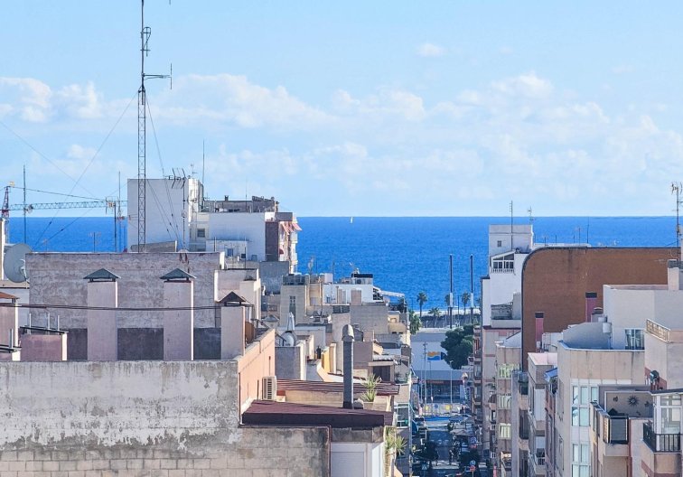 Resale - Apartment - Torrevieja - Centro