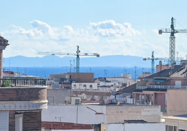 Resale - Apartment - Torrevieja - Centro