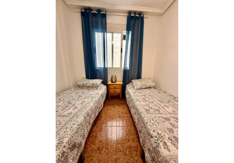 Wiederverkauf - Wohnung - Torrevieja - Parque De Las Naciones