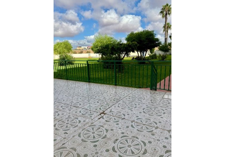 Wiederverkauf - Wohnung - Torrevieja - Parque De Las Naciones