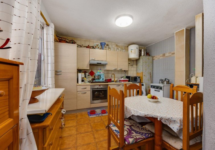Resale - town house - Torrevieja - Nueva Torrevieja