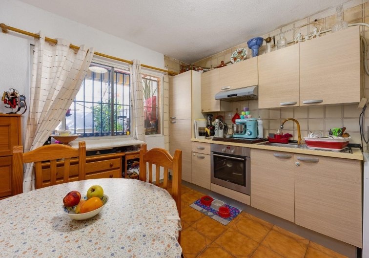 Resale - town house - Torrevieja - Nueva Torrevieja