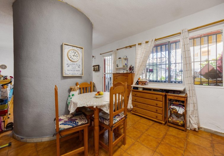 Resale - town house - Torrevieja - Nueva Torrevieja
