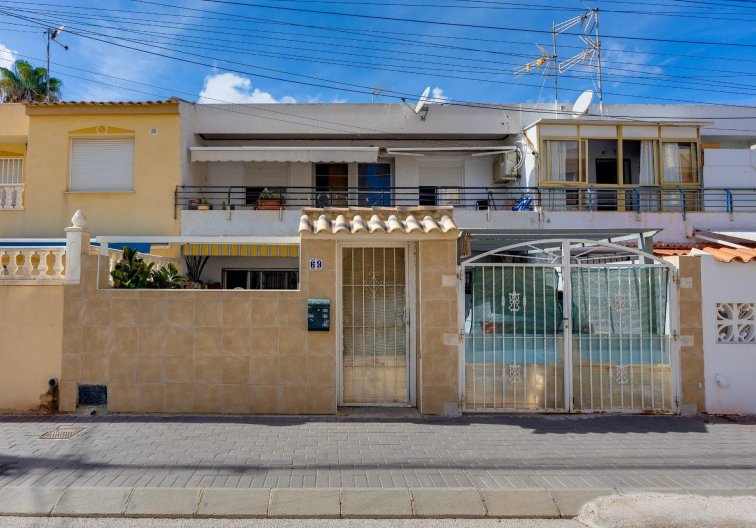 Resale - town house - Torrevieja - Nueva Torrevieja