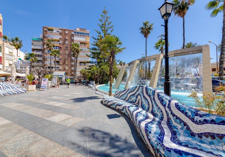 Resale - town house - Torrevieja - Nueva Torrevieja