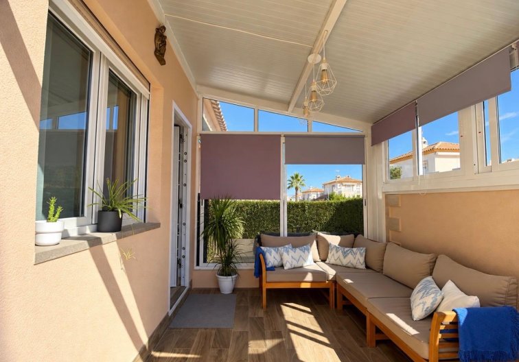 Resale - villa - Orihuela Costa - Costa Blanca