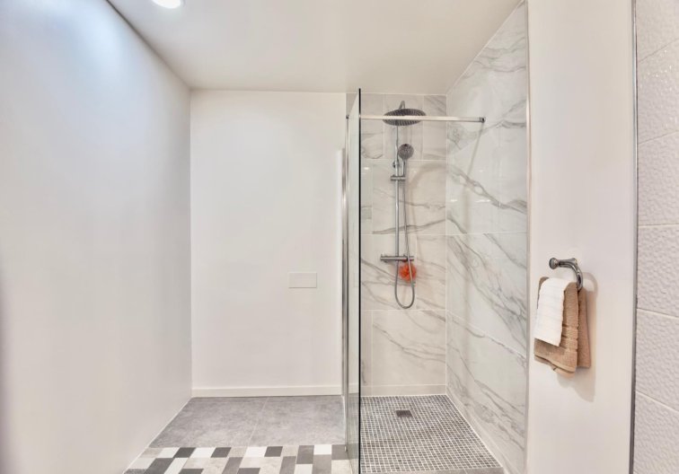 Resale - villa - Orihuela Costa - Costa Blanca