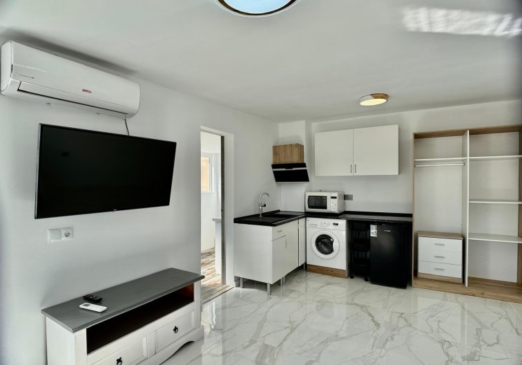Resale - villa - Orihuela Costa - Costa Blanca