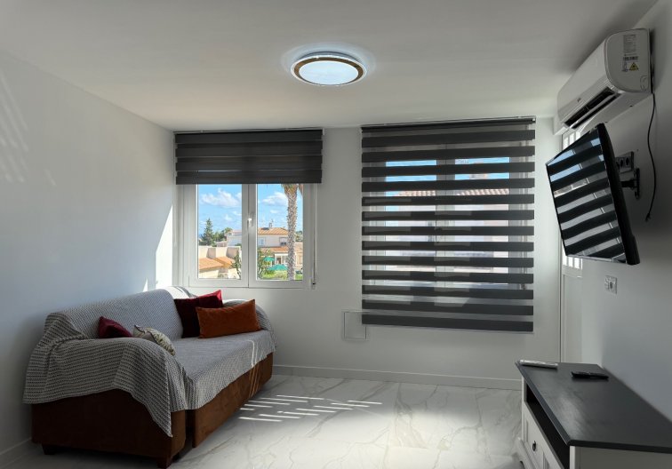 Resale - villa - Orihuela Costa - Costa Blanca
