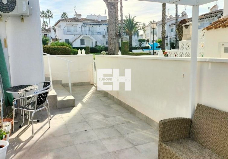 Segunda mano - Bungalow en planta baja - Torrevieja - Los Balcones - Lago Jardin