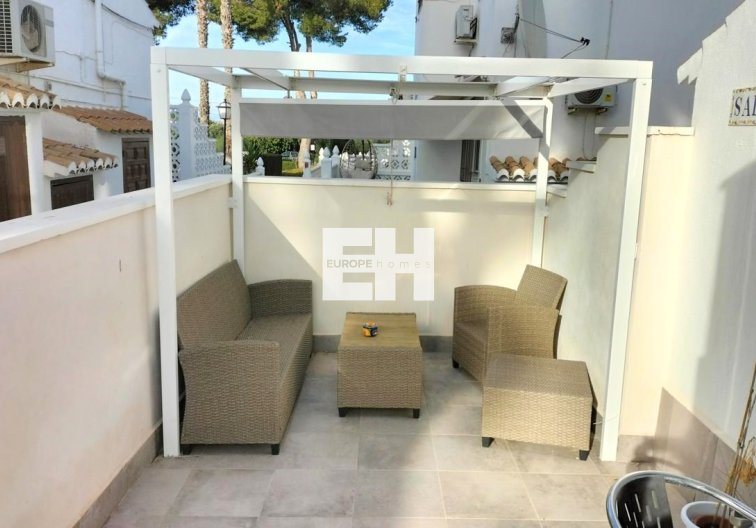 Segunda mano - Bungalow en planta baja - Torrevieja - Los Balcones - Lago Jardin