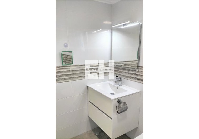 Segunda mano - Bungalow en planta baja - Torrevieja - Los Balcones - Lago Jardin