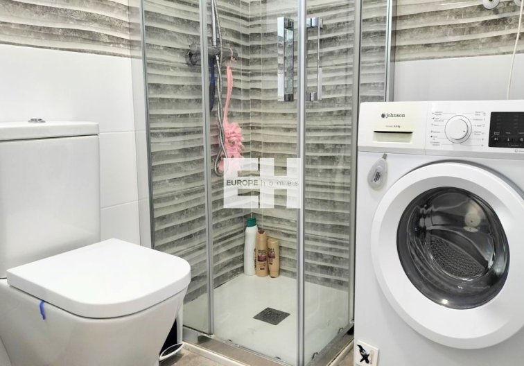 Segunda mano - Bungalow en planta baja - Torrevieja - Los Balcones - Lago Jardin