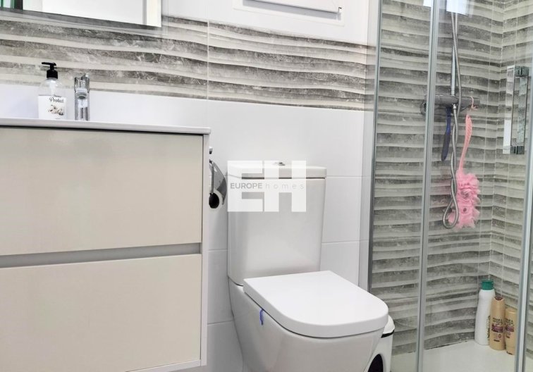 Segunda mano - Bungalow en planta baja - Torrevieja - Los Balcones - Lago Jardin