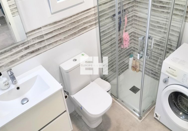 Segunda mano - Bungalow en planta baja - Torrevieja - Los Balcones - Lago Jardin