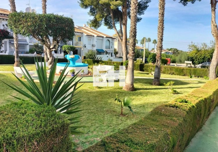 Segunda mano - Bungalow en planta baja - Torrevieja - Los Balcones - Lago Jardin