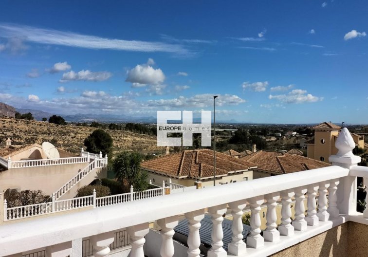 Segunda mano - Villa independiente - Bigastro