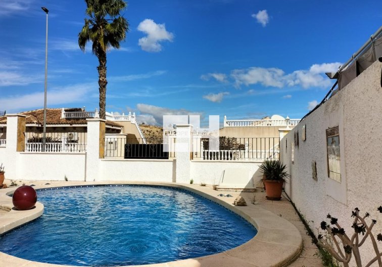 Segunda mano - Villa independiente - Bigastro