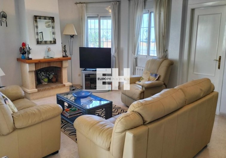 Segunda mano - Villa independiente - Bigastro