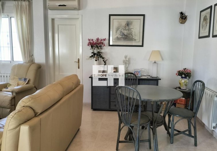 Segunda mano - Villa independiente - Bigastro