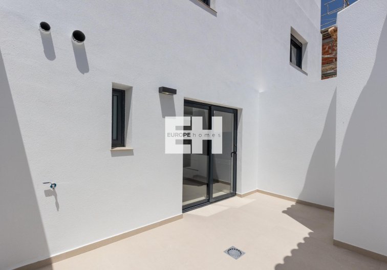 Neubau - town house - Rafal - pueblo