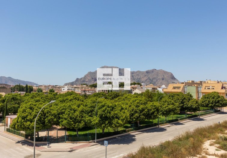 Neubau - town house - Rafal - pueblo