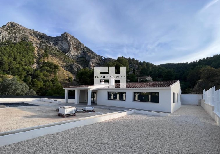 Construction Neuve - villa - Penaguila - El Olivar