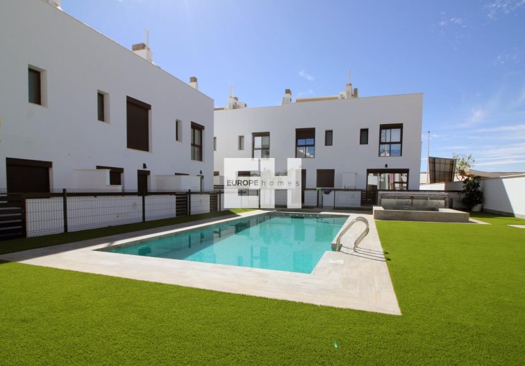 Obra Nueva - town house - Pilar de la Horadada - parque Andromeda
