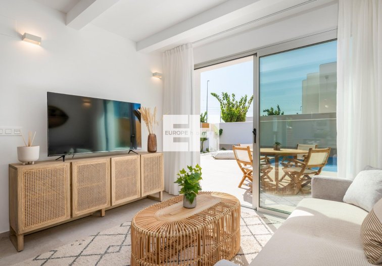 Obra Nueva - Bungalow en planta baja - Dolores - Sector 3