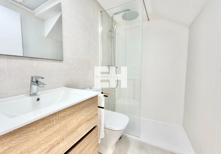 Nieuwbouw - town house - Cox - San Fernando